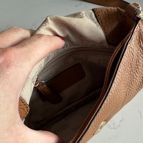 Michael Kors Tan Leather Crossbody Bag - Picture 5 of 6